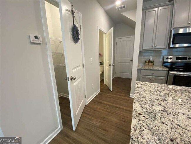 Building Photo - 284 Whitetail Cir