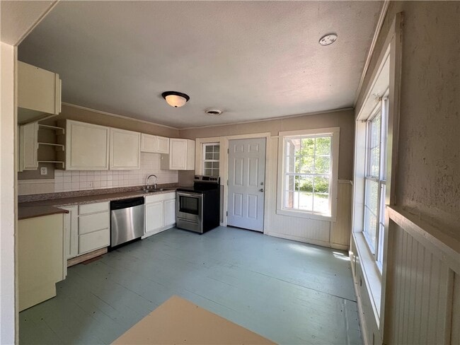 Building Photo - 1433 Garland Ave