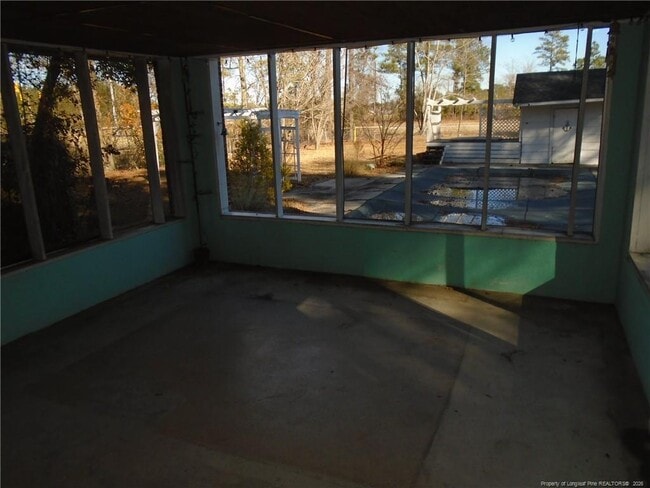 Building Photo - 3503 Farm Circle Rd