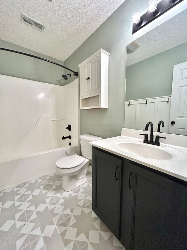Building Photo - Charming Ranch-Style Home for rent in Powell!