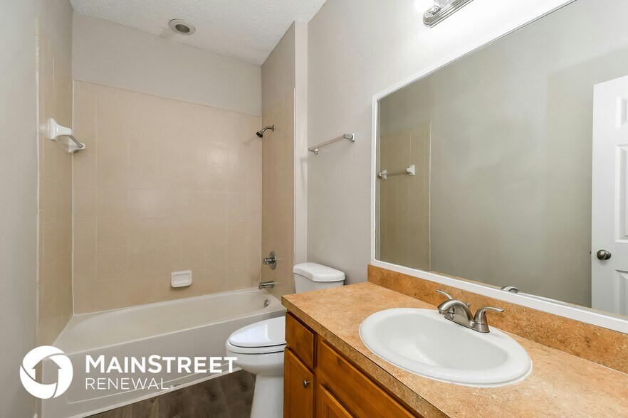 Building Photo - 3107 Wandering Oaks Dr