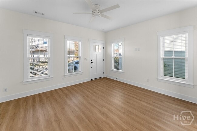 Building Photo - 1203 E Bolton St