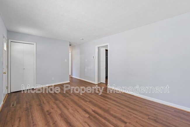 Building Photo - 1360 Senate Dr NW
