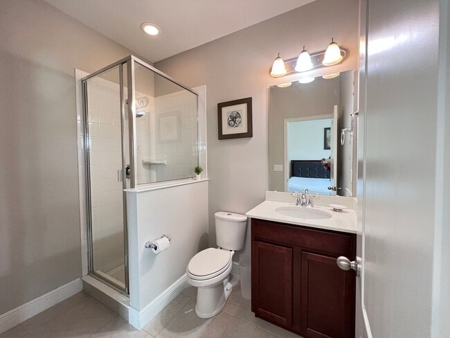 Building Photo - Perfect Home waiting for you! FULLY FURNIS...
