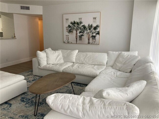 Building Photo - 4010 Galt Ocean Dr
