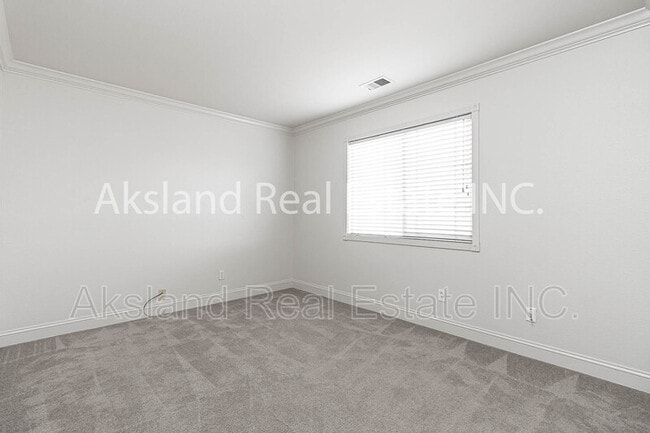 Building Photo - 813 Boulder Ave