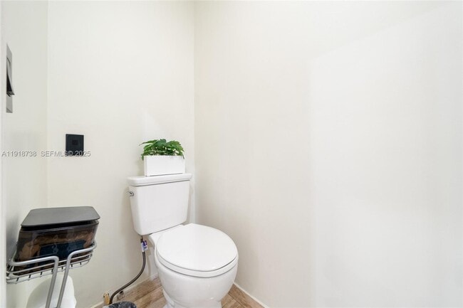 Building Photo - 5424 SW 154th Pl