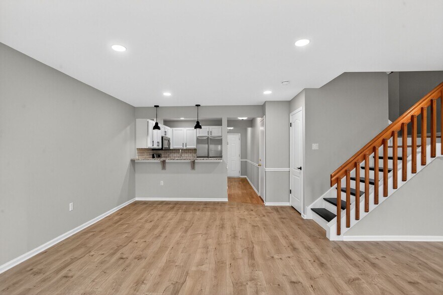 Building Photo - 2801 Harvard Ct