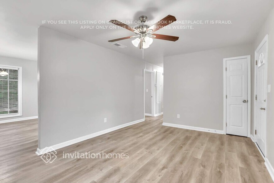 Building Photo - 2182 Chestnut Log Loop