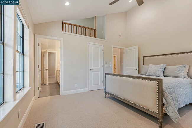 Building Photo - 1108 Howard Hls Rd