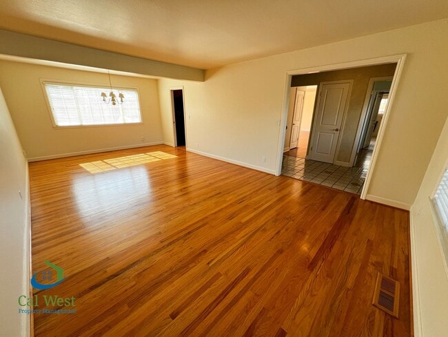 Building Photo - $4,695 - Beautiful 5 Bedroom 2.5 Bath Two ...
