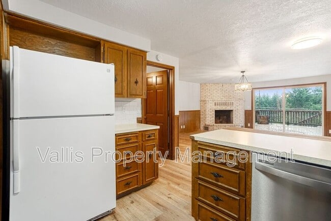 Building Photo - 2197 Doaks Ferry Rd NW