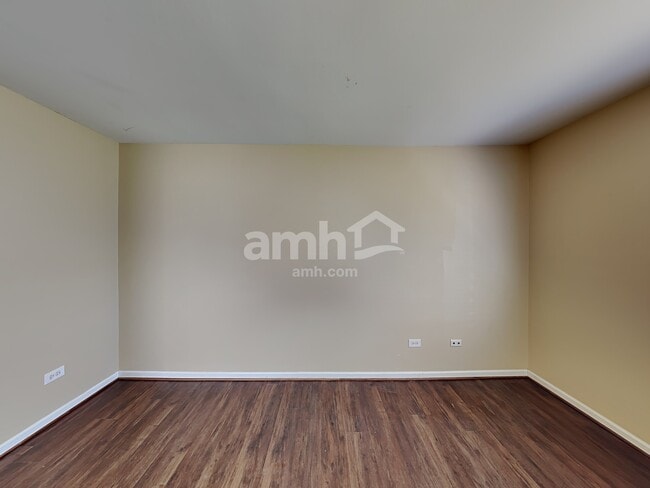 Building Photo - 2462 Mayfield Ct