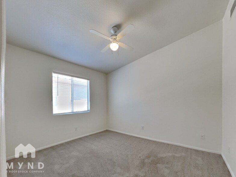 Building Photo - 2236 W Catalina View Dr