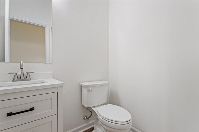 Building Photo - Gorgeous New Construction in Downtown Durham – Move-In Ready!