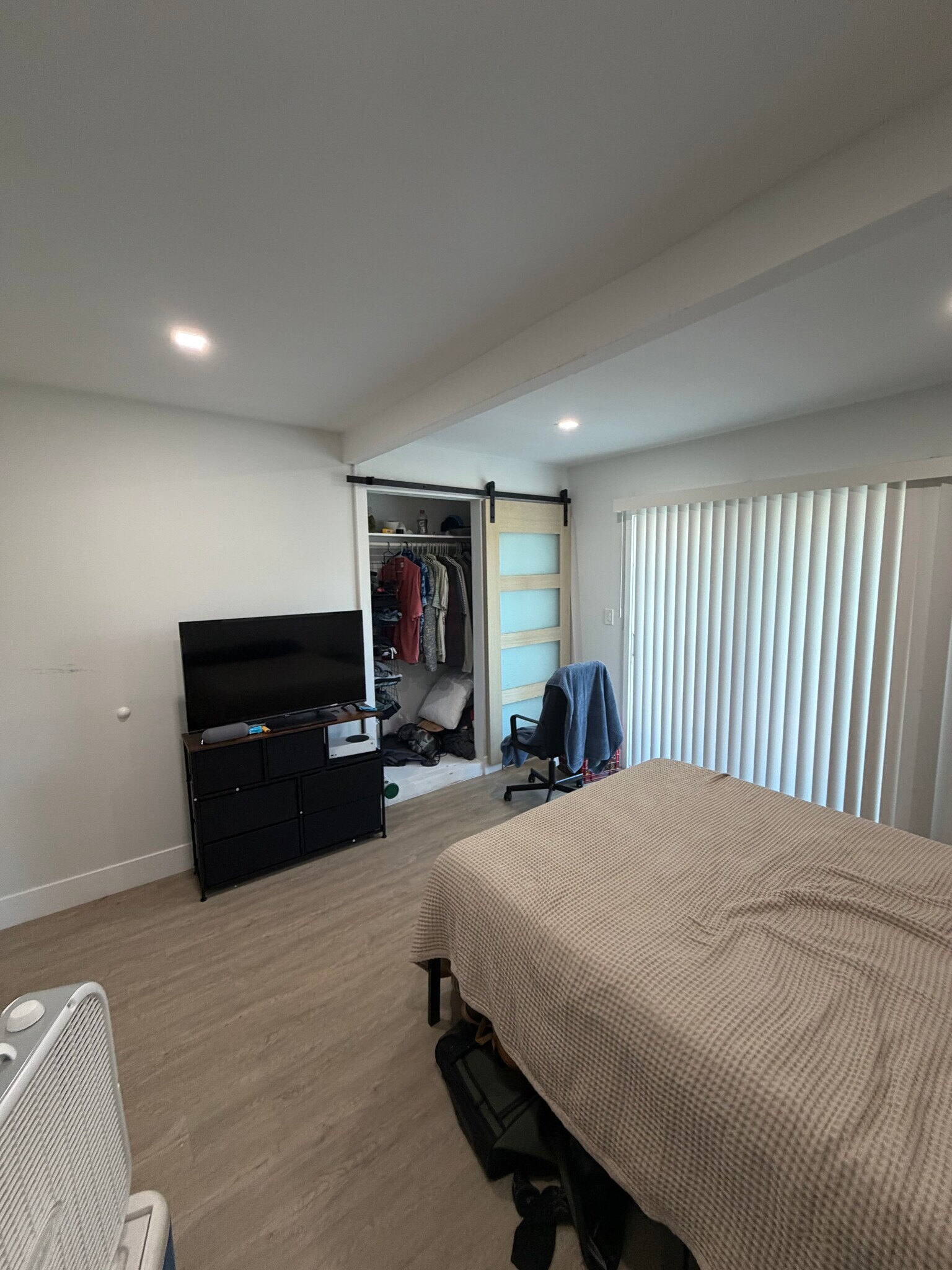 Building Photo - 2396 Redlands Dr