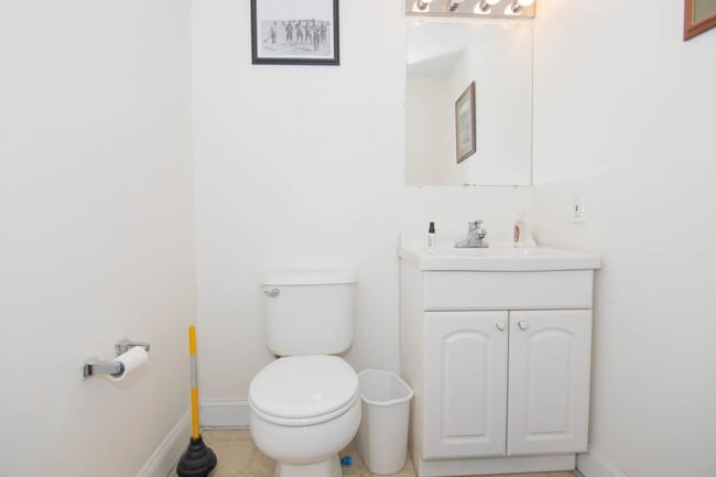Building Photo - WOW!!  NO FEE!!!   BRIGHTON CENTER 3 BED/2.5 BATH WITH PARKING INCLUDED FOR JUNE 1ST!!