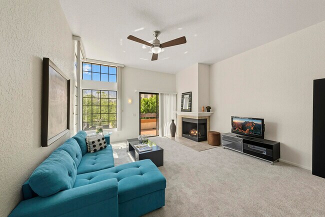 Building Photo - 2601 S Broadmoor Dr