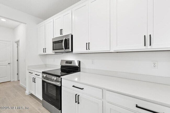 Building Photo - 355 Miromar Lk Dr