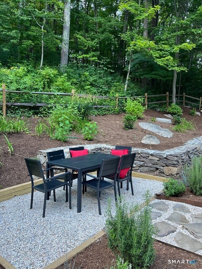 Building Photo - 41 Frenchmans Rd