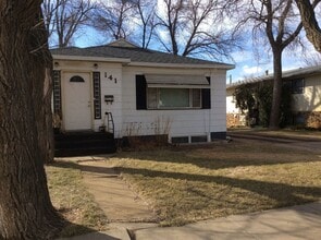 Building Photo - 3 bedroom, 2 bath Single Family house