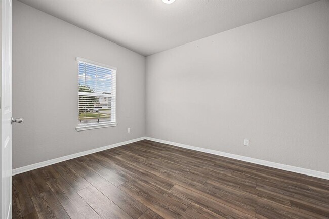 Building Photo - 1649 Settlers Glen Dr