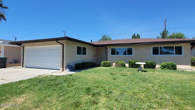 Building Photo - 45303 Lorimer Ave