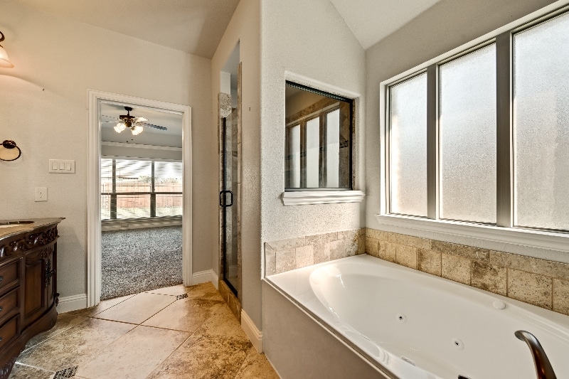 Building Photo - 110 Stallion St