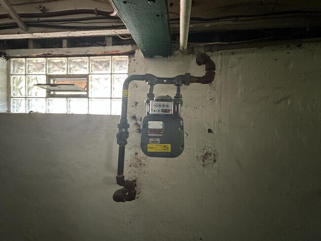 Building Photo - 110 E Galbraith Rd