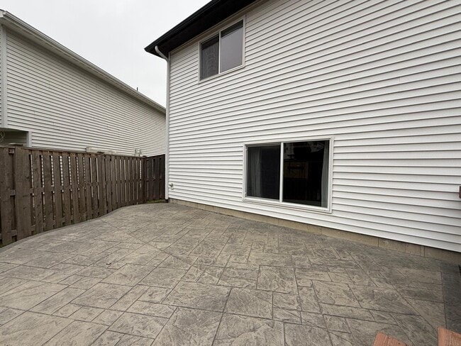 Building Photo - 6211 S Terre Vista St