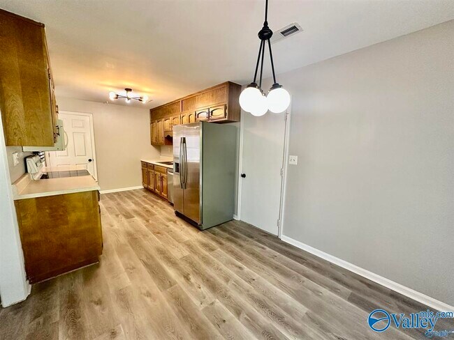 Building Photo - 7520 SW Clubfield Dr
