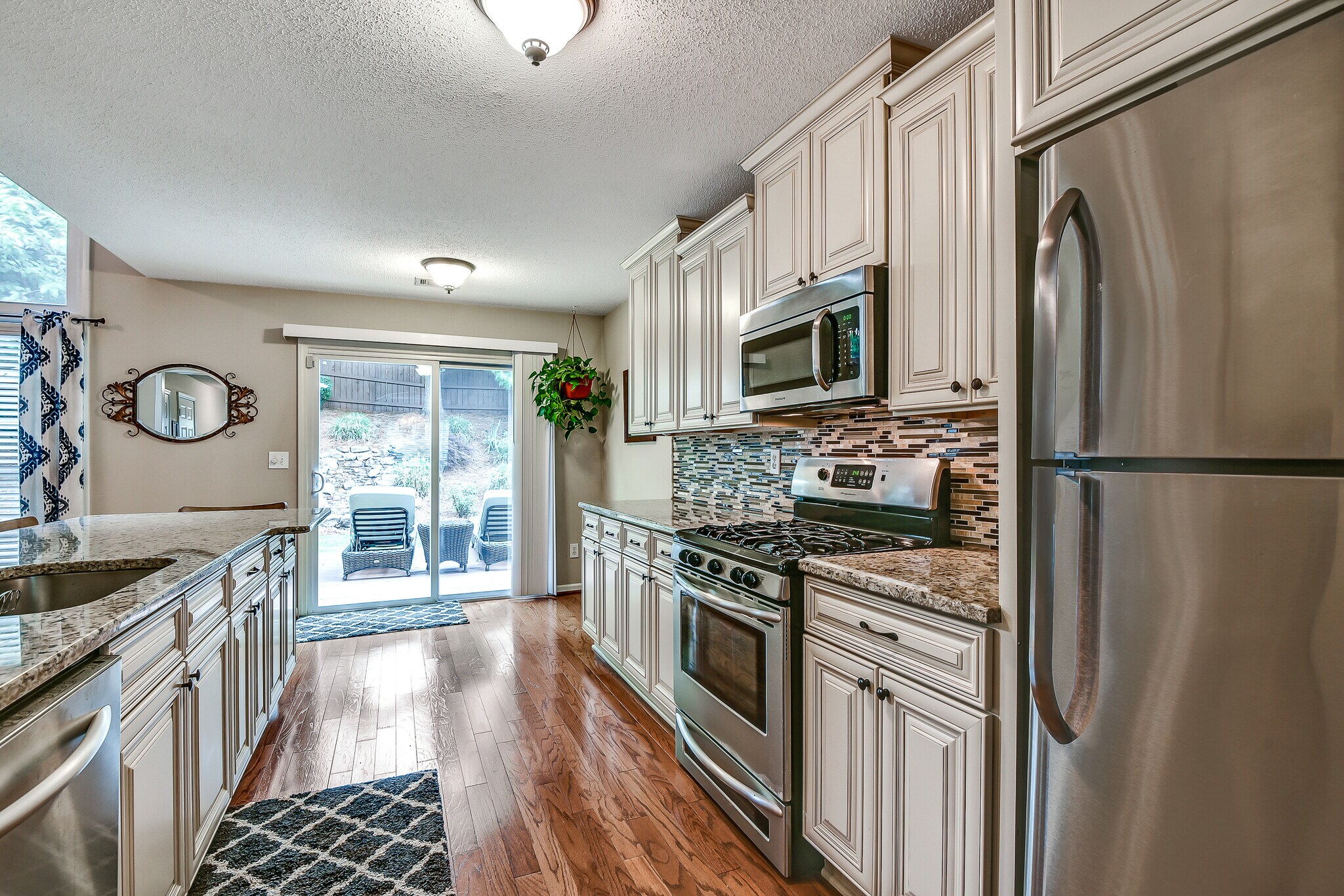 Building Photo - 6165 Pattingham Dr