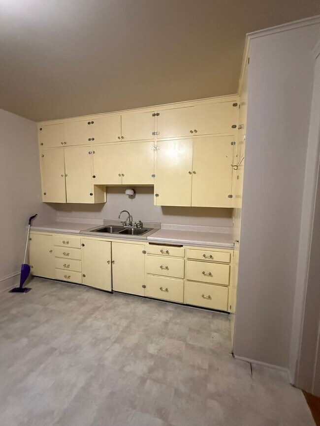 Building Photo - Vogue Building