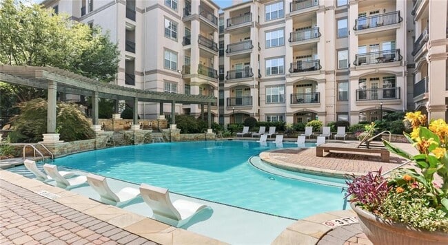 Primary Photo - 2910 Clairmont Rd