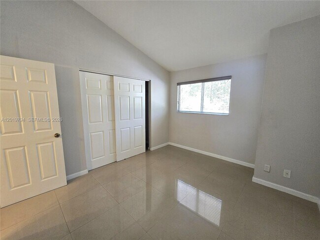 Building Photo - 3457 NW 44th St