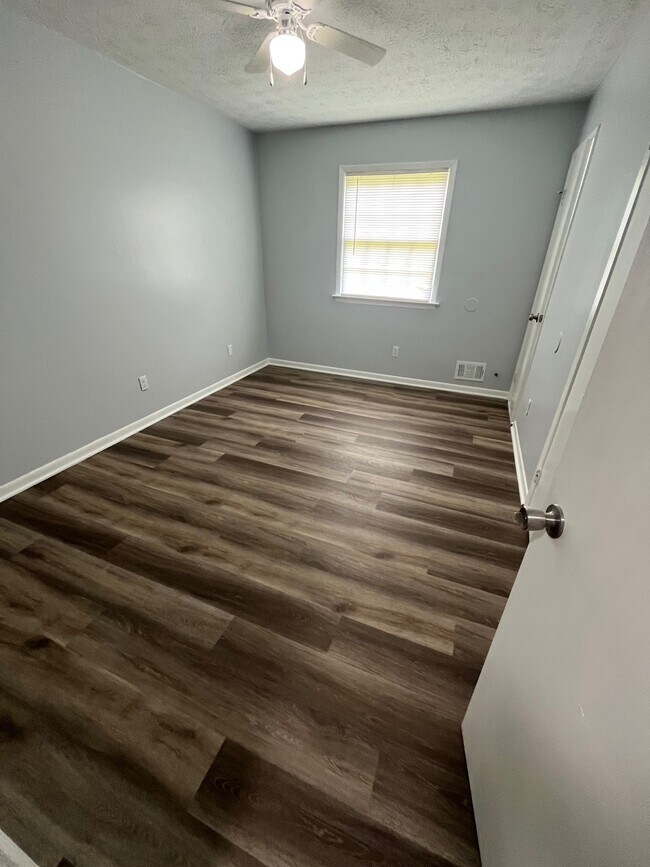 Building Photo - 7299 Indian Hill Trail