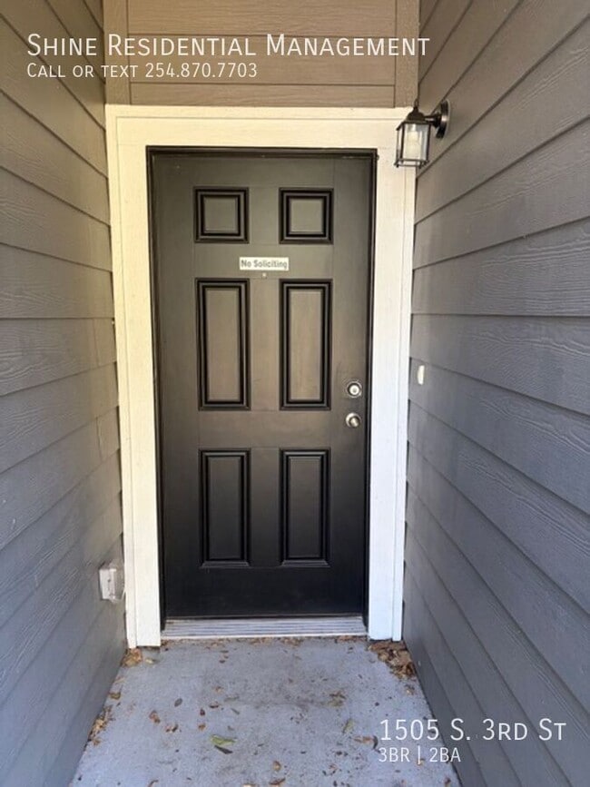 Building Photo - 1505 S 3rd St