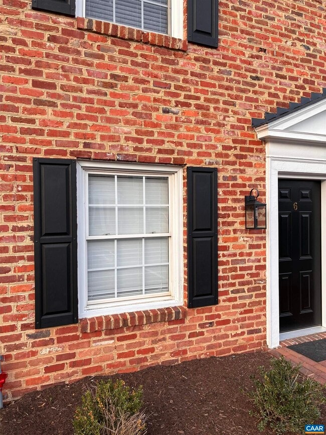 Building Photo - 210 Saponi Ln