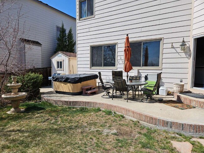 Building Photo - 5 Bedroom/ 4 Bath Two-Story in Governors Place