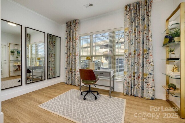 Building Photo - 12620 Toscana Way