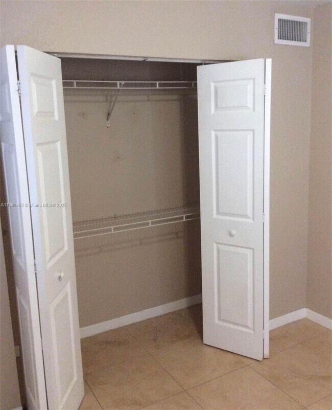 Building Photo - 14377 SW 97th Terrace