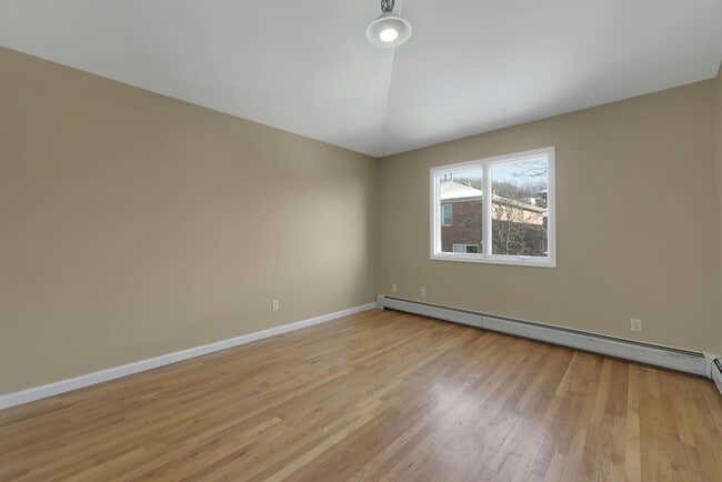 Building Photo - 530A 1st St