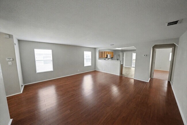 Building Photo - Beautiful 4-Bedroom Home in Bulverde Village! - Realtor Commission: $500