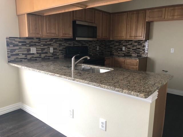 Building Photo - 5802 Falconcrest Dr