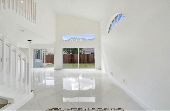 Building Photo - 11208 Rhapsody Rd