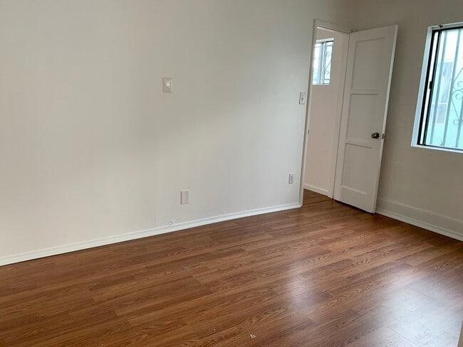 Bedroom - 1209 E Doidge Ct