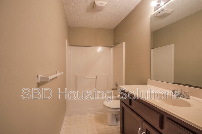 Building Photo - 7215 E 133rd Cir