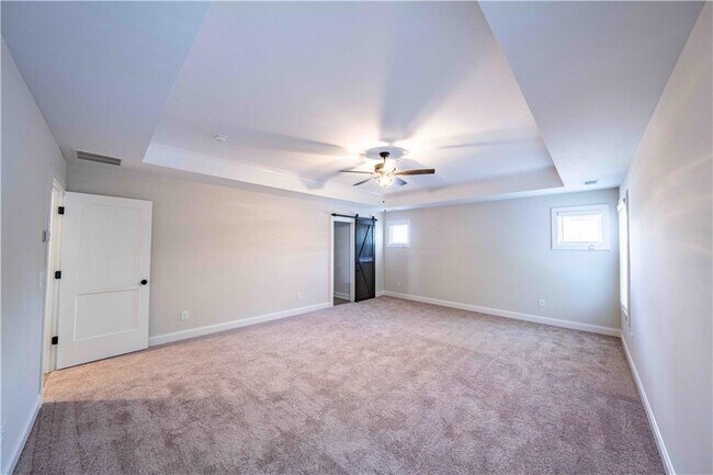Building Photo - 373 Creek Wood Pk Dr