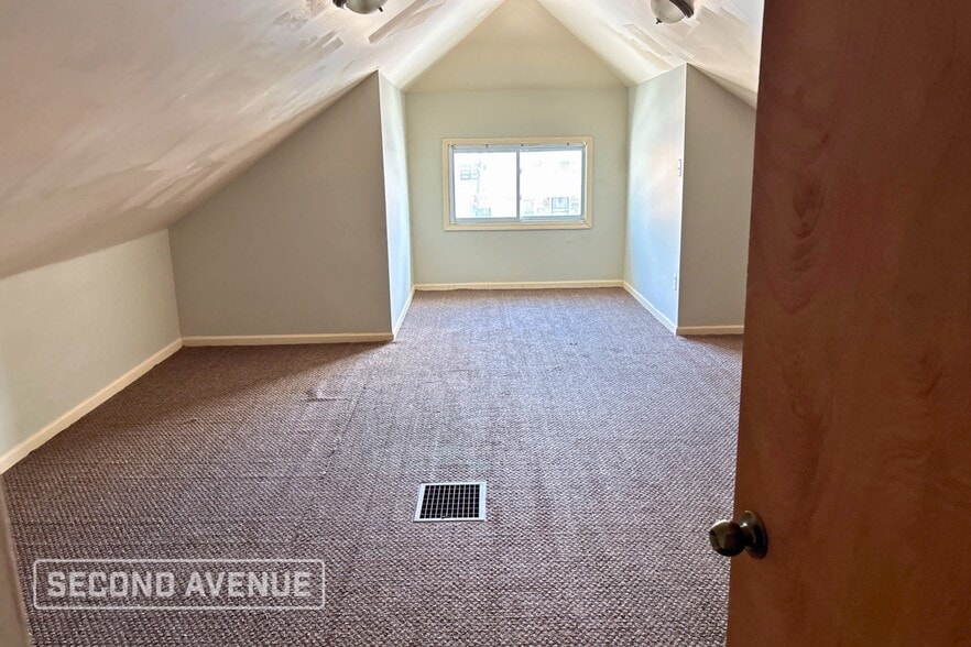 Building Photo - 11140 S Parnell Ave