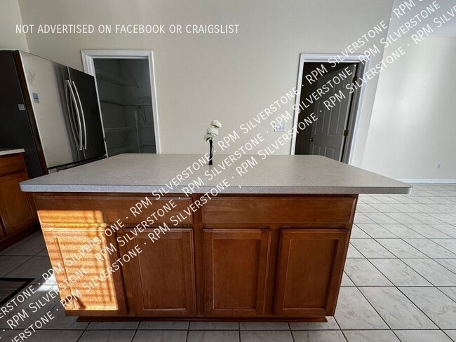 Building Photo - 2119 Cattail Cir